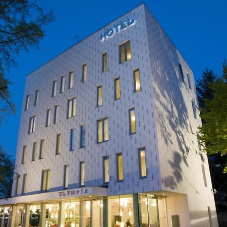 Hotel Olympia Kopřivnice Eksteriør bilde