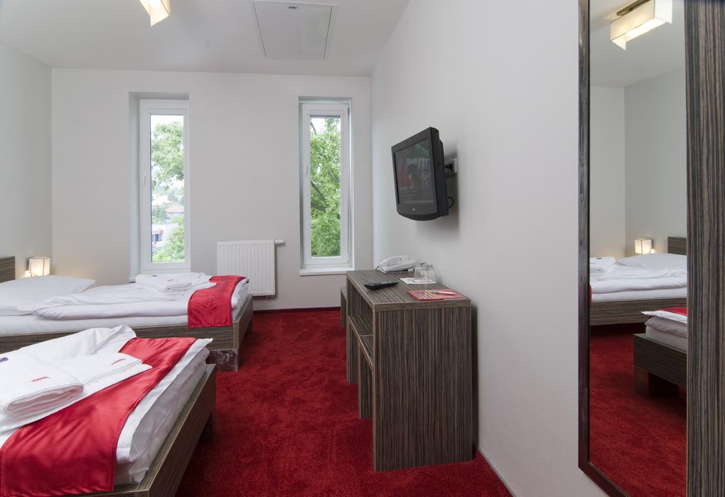 Hotel Olympia Kopřivnice Eksteriør bilde