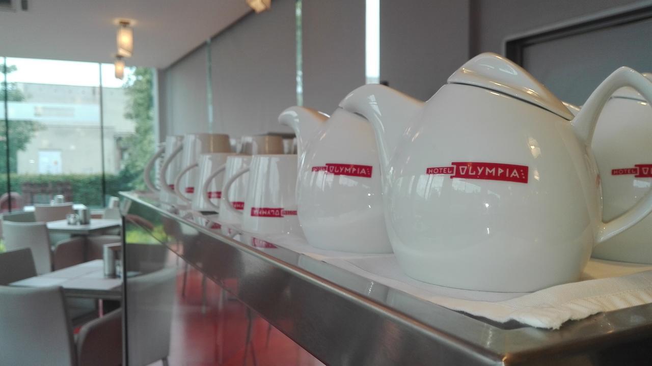 Hotel Olympia Kopřivnice Eksteriør bilde